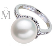 Anello di perle Mikimoto