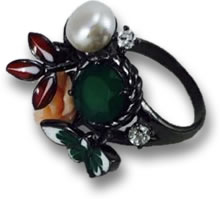 Anello in titanio e zaffiro altamente lucidato