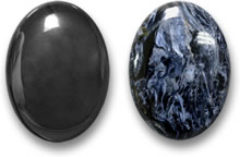 Cabochon di ematite e pietersite