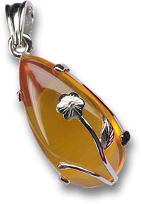 Ciondolo cabochon in argento con opale di fuoco