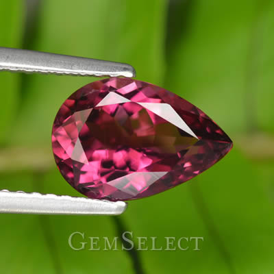 Rara gemma di tormalina rubellite