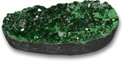 Gemma drusa di granato uvarovite