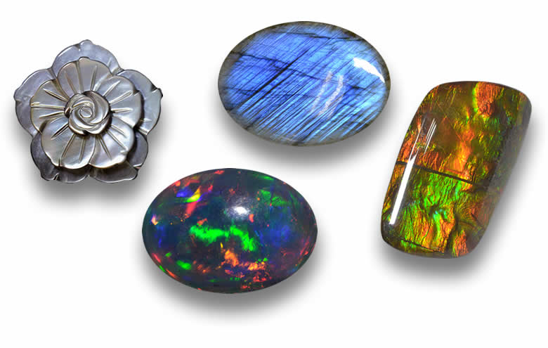 Gemme iridescenti con giochi di colore e lucentezza