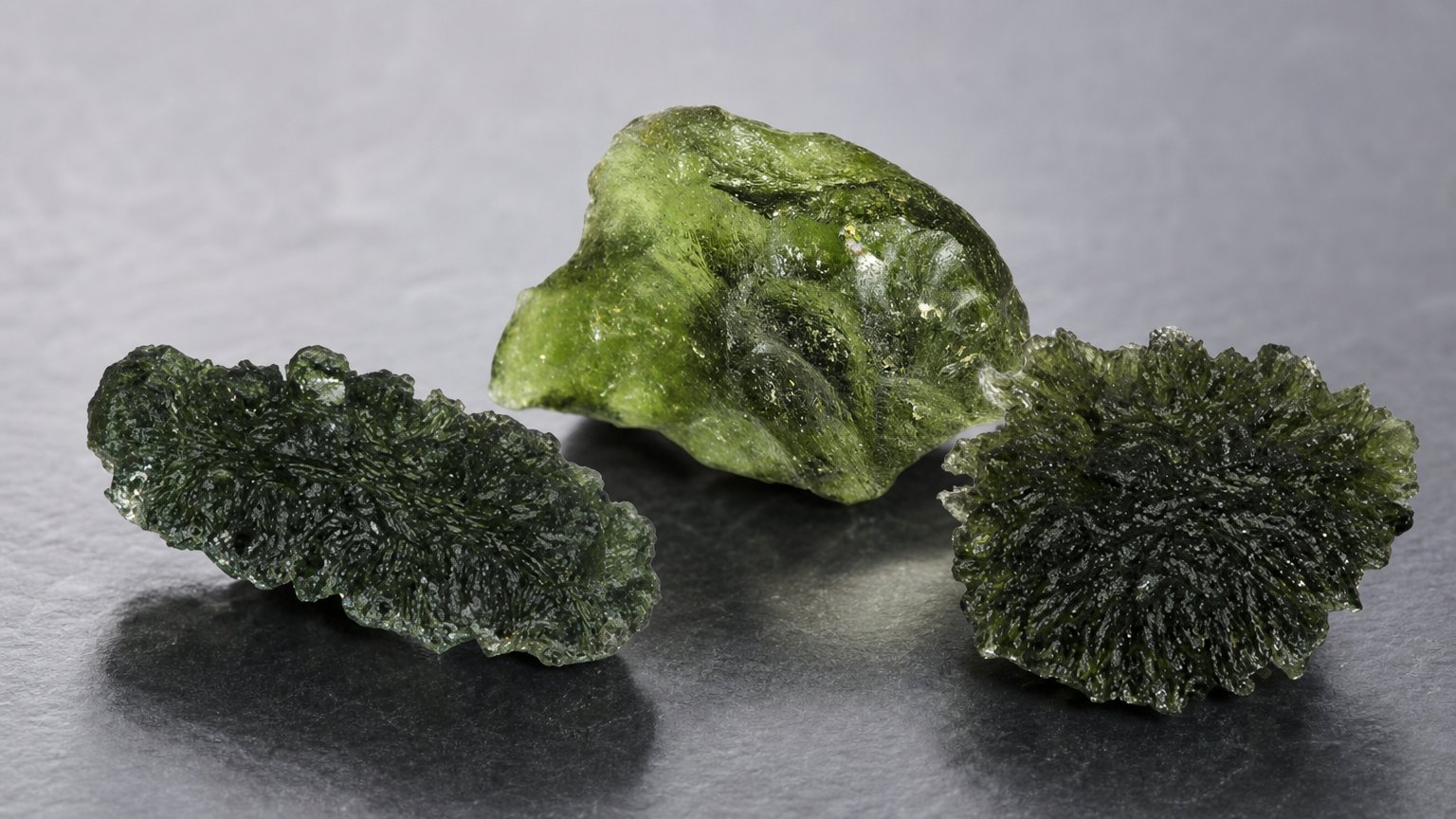 Moldavite naturale: guida all'acquisto
