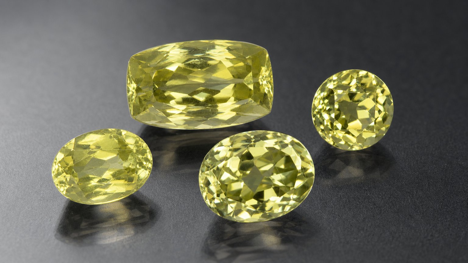 Gemme di sillimanite naturale - guida all'acquisto