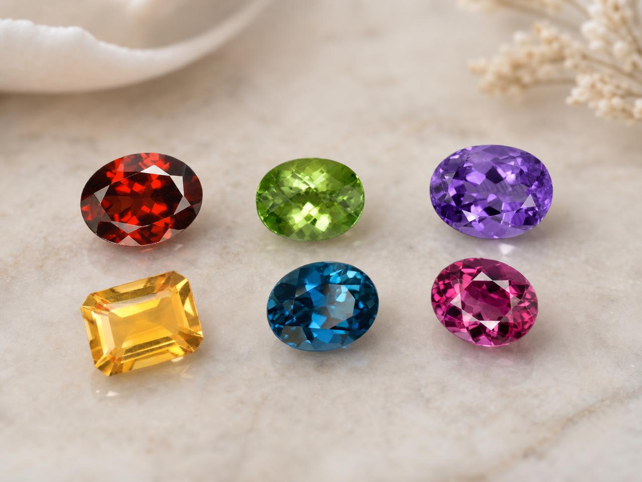 Assortimento di pietre preziose naturali ovali da 6x4 mm.