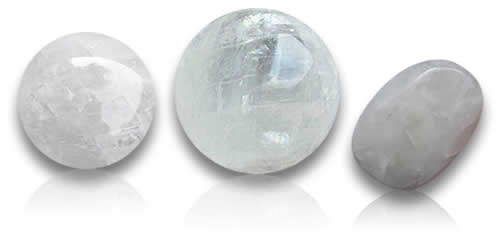 Pietre preziose naturali di calcite bianca