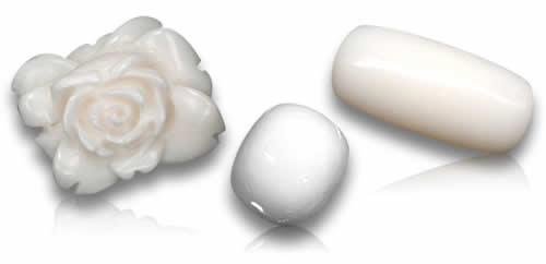 Pietre preziose di corallo bianco naturale