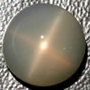 Pietra di luna stellata