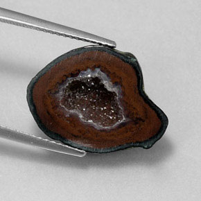 Il geode di agata Multicolore naturale da 9.85 ct, Forma fantasia, Opaco