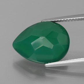 Agata Verde medio intenso naturale da 7.47 ct, Forma a pera, Traslucido