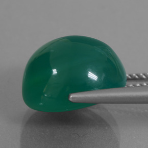 Agata naturale verde da 8,33 ct, taglio ovale, traslucido