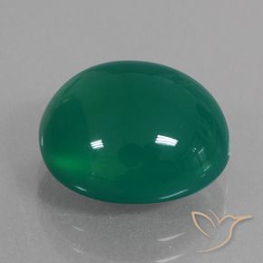 Agata Verde medio naturale da 7.60 ct, Ovale, Traslucido