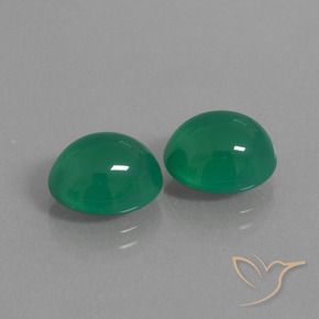 Agata naturale verde da 7,58 ct, taglio ovale, traslucido