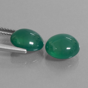 Gemme di Agata Verde medio naturale da 6.12 ct, Taglio ovale, Traslucido