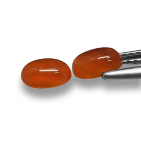 Agata naturale rosso da 1,17 ct, taglio ovale, traslucido