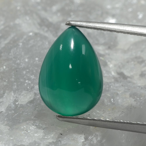 Agata Verde medio naturale da 2.66 ct, Forma a pera, Traslucido