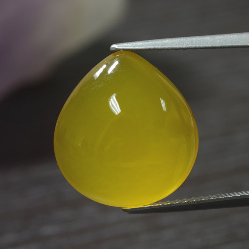 Agata Giallo miele chiaro naturale da 8.59 ct, Forma a pera, Traslucido