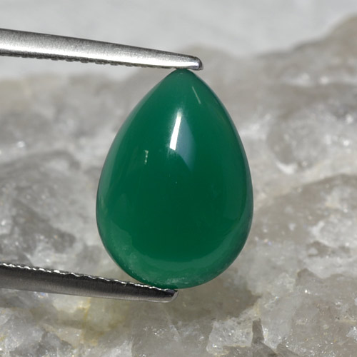 Agata naturale verde da 3,14 ct, taglio a pera, traslucido