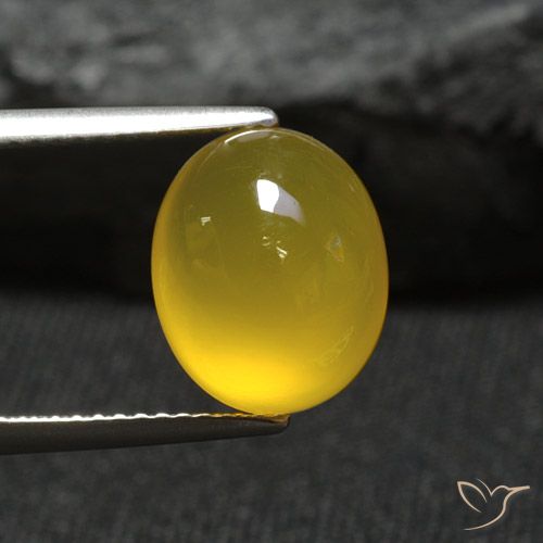 Agata Giallo intenso naturale da 4.61 ct, Ovale, Traslucido