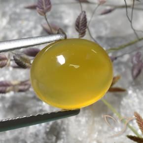 Agata Giallo intenso naturale da 3.05 ct, Ovale, Traslucido
