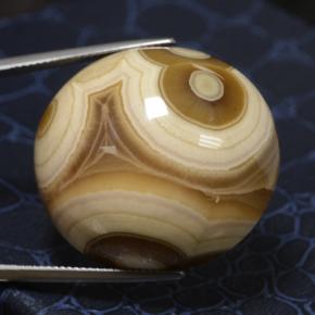 Agata naturale multicolore da 92,48 ct, taglio ovale, opaco
