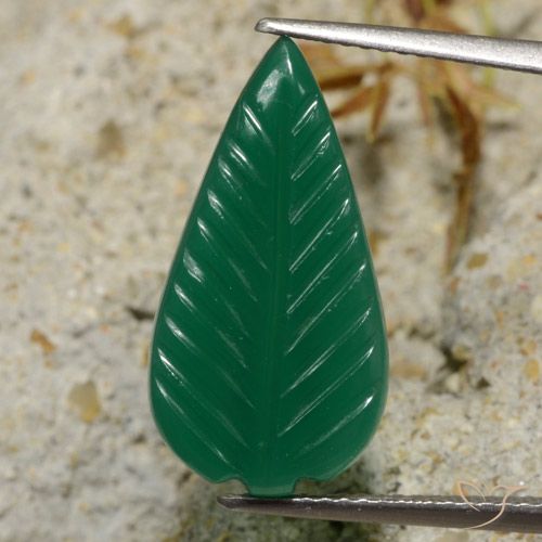 6.30ct Naturale Verde medio Agata, Taglio a fantasia, Traslucido