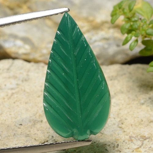 Agata Verde medio naturale da 4.54 ct, Taglio a fiore, Traslucido