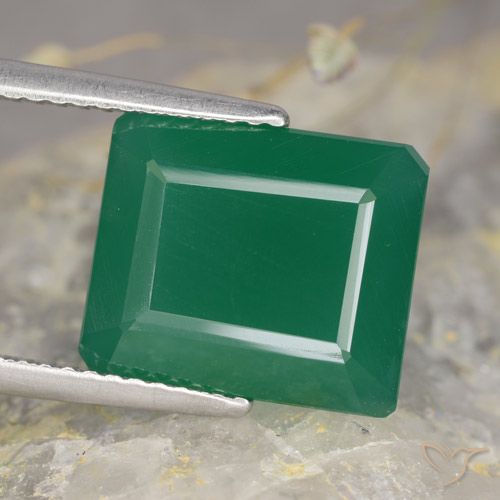 Agata Verde medio intenso naturale da 5.34 ct, Taglio smeraldo, Traslucido