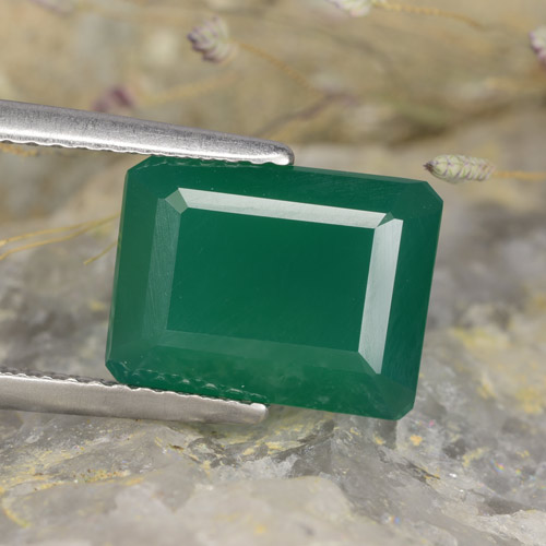 Agata naturale verde da 3,73 ct, taglio smeraldo, traslucido
