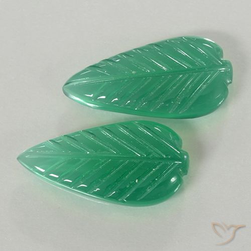 Agata naturale verde da 7,67 ct, taglio fiore, traslucido