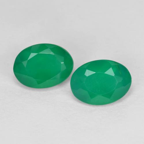 Agata naturale verde da 1,35 ct, taglio ovale, traslucido