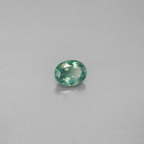 Alessandrite Verde / Rosso naturale da 0.38 ct, Taglio ovale, VVS-VS