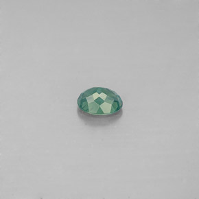 Alessandrite Verde / Rosso naturale da 0.38 ct, Taglio ovale, VVS-VS