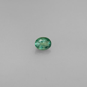 Alessandrite Verde / Rosso naturale da 0.26 ct, Taglio ovale, VVS-VS