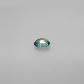 Alessandrite Verde / Rosso naturale da 0.28 ct, Taglio ovale, VS