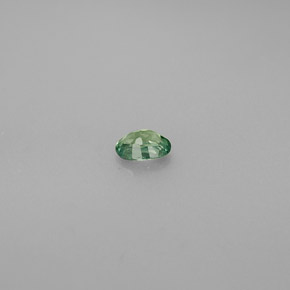 Alessandrite Verde / Rosso naturale da 0.20 ct, Taglio ovale, VS