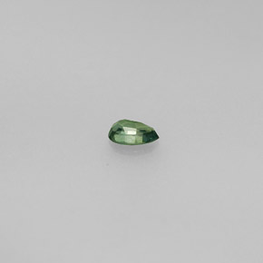 Alessandrite Verde / Rosso naturale da 0.11 ct, Forma a pera, VS