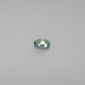 Alessandrite Verde / Rosso naturale da 0.09 ct, Taglio ovale, VS