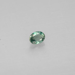 Alessandrite Verde / Rosso naturale da 0.09 ct, Taglio ovale, VS