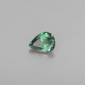 Alessandrite Verde / Rosso naturale da 0.27 ct, Forma a pera, VS-SI
