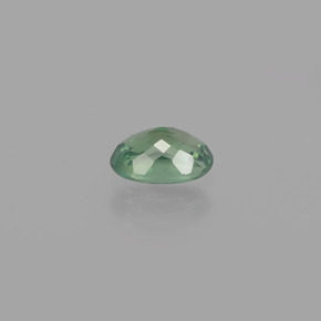 Alessandrite Verde / Rosso naturale da 0.65 ct, Taglio ovale, VS
