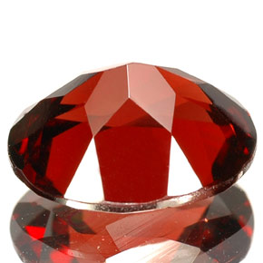 Granato Almandino Rosso naturale da 3.41 ct, Taglio ovale, VS