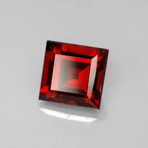 Granato almandino naturale rosso da 1,19 ct, quadrato, VS