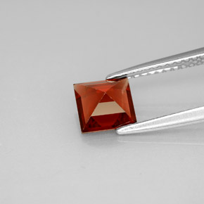 Granato almandino naturale rosso da 1,17 ct, quadrato, VS