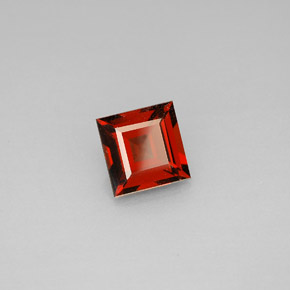 Granato Almandino Rosso scuro naturale da 1.18 ct, Quadrato, VVS-VS
