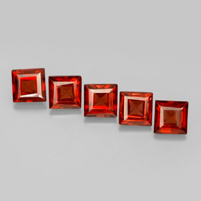 Granato almandino naturale rosso da  ct, quadrato, VVS-VS