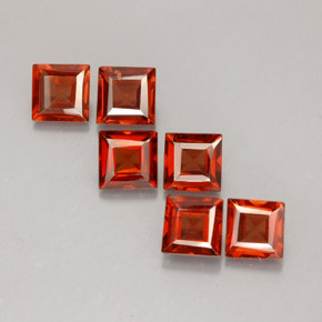 Granato almandino naturale rosso da  ct, quadrato, VVS-VS
