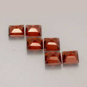 Granato almandino naturale rosso da  ct, quadrato, VVS-VS