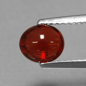 Granato almandino naturale rosso da 1,44 ct, taglio ovale, traslucido